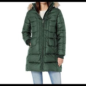 L LEVINE 3/4 Puffer W/Curved Quilting& Detach Hood